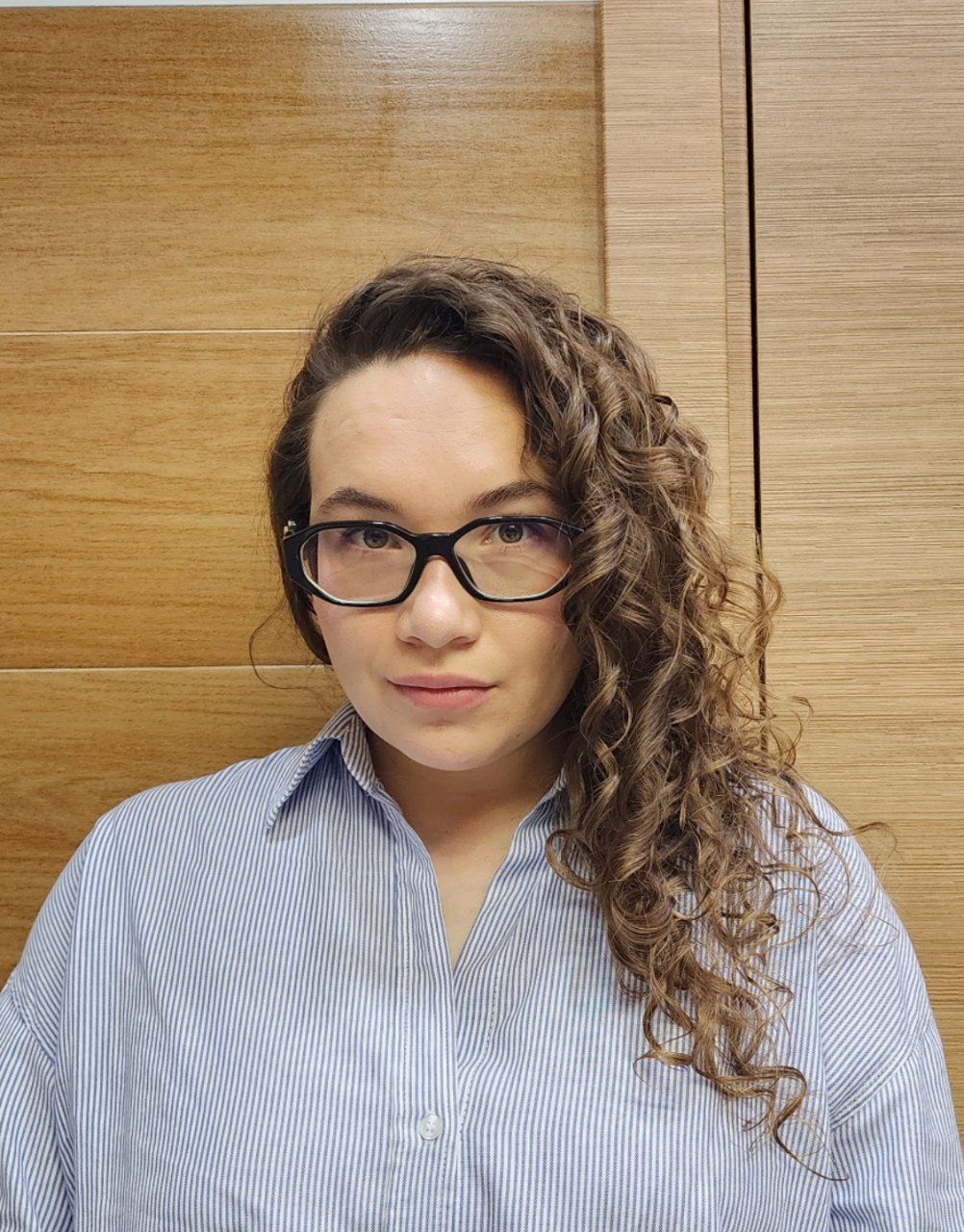 А я тоже тестировала Soturi Curl control Cream и Soturi strong hold gel в этот раз) смотрите, как блестят!

Это...