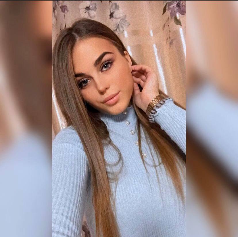 Девочки подскажите Микс для девушки 
Краска левиссим и шик???...