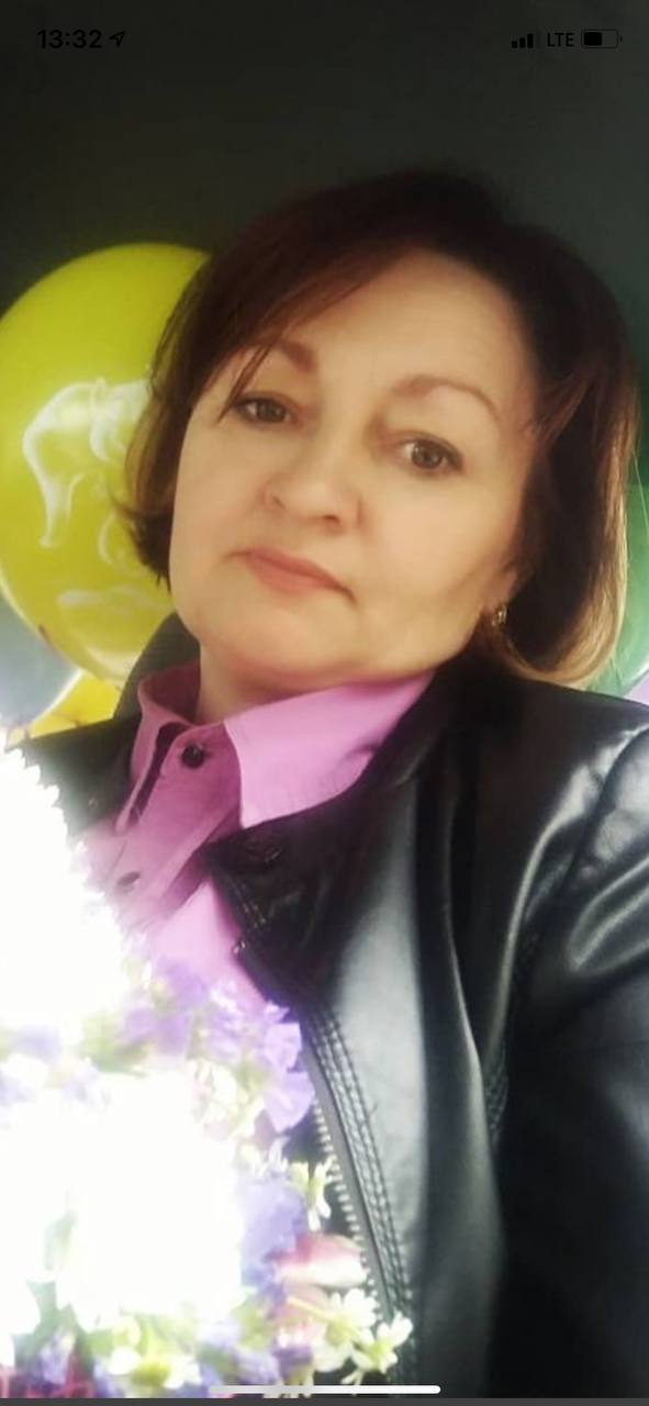 Девочки, что тут можно сделать?) долговременную ? Если клиент чуть пошире хочет бровки...