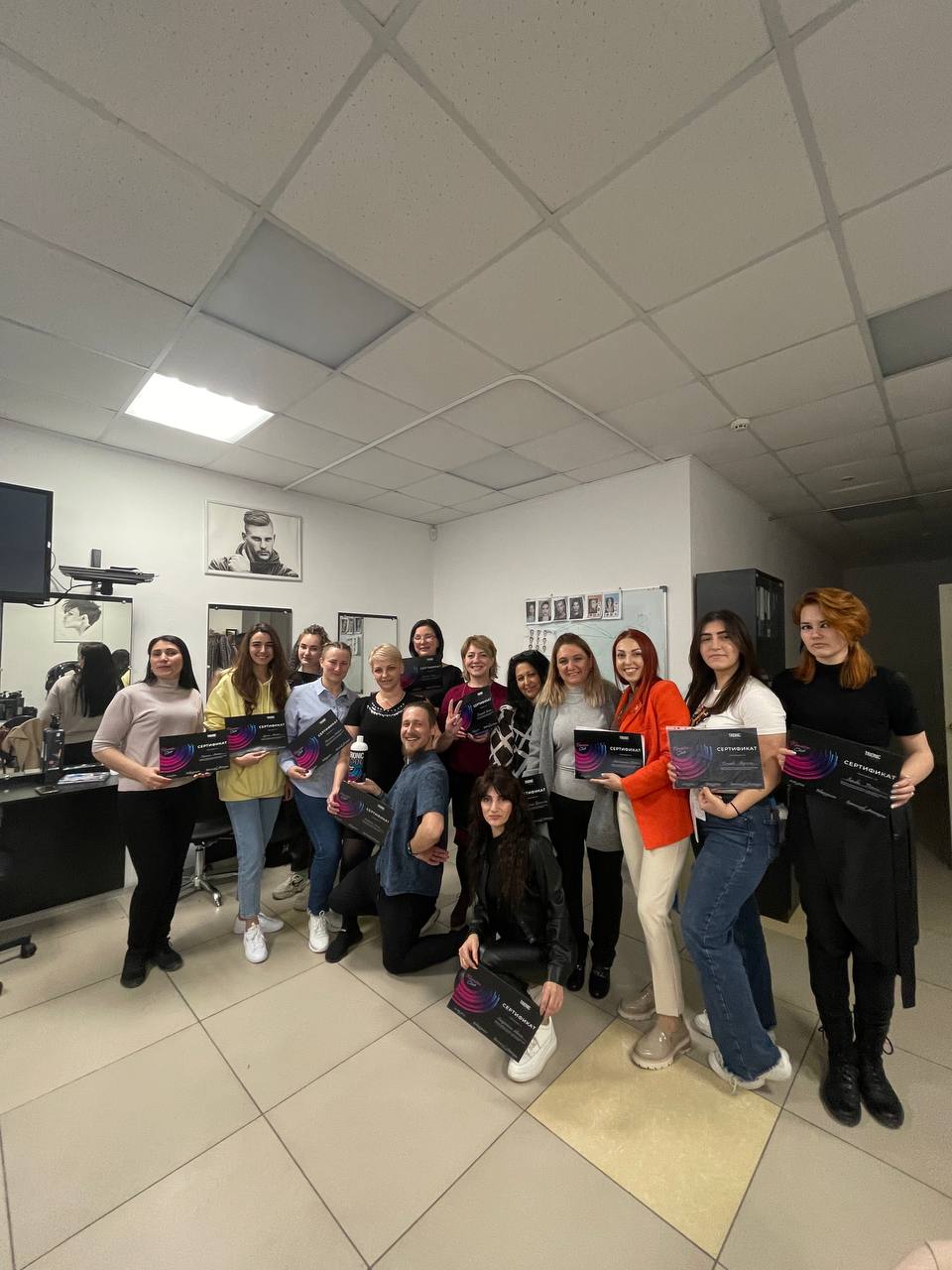 В наличии перчатки нитриловые (в упаковке 100 шт/50 пар)
Размеры: S, M, L 
Розничная цена: 600 руб.
Для...