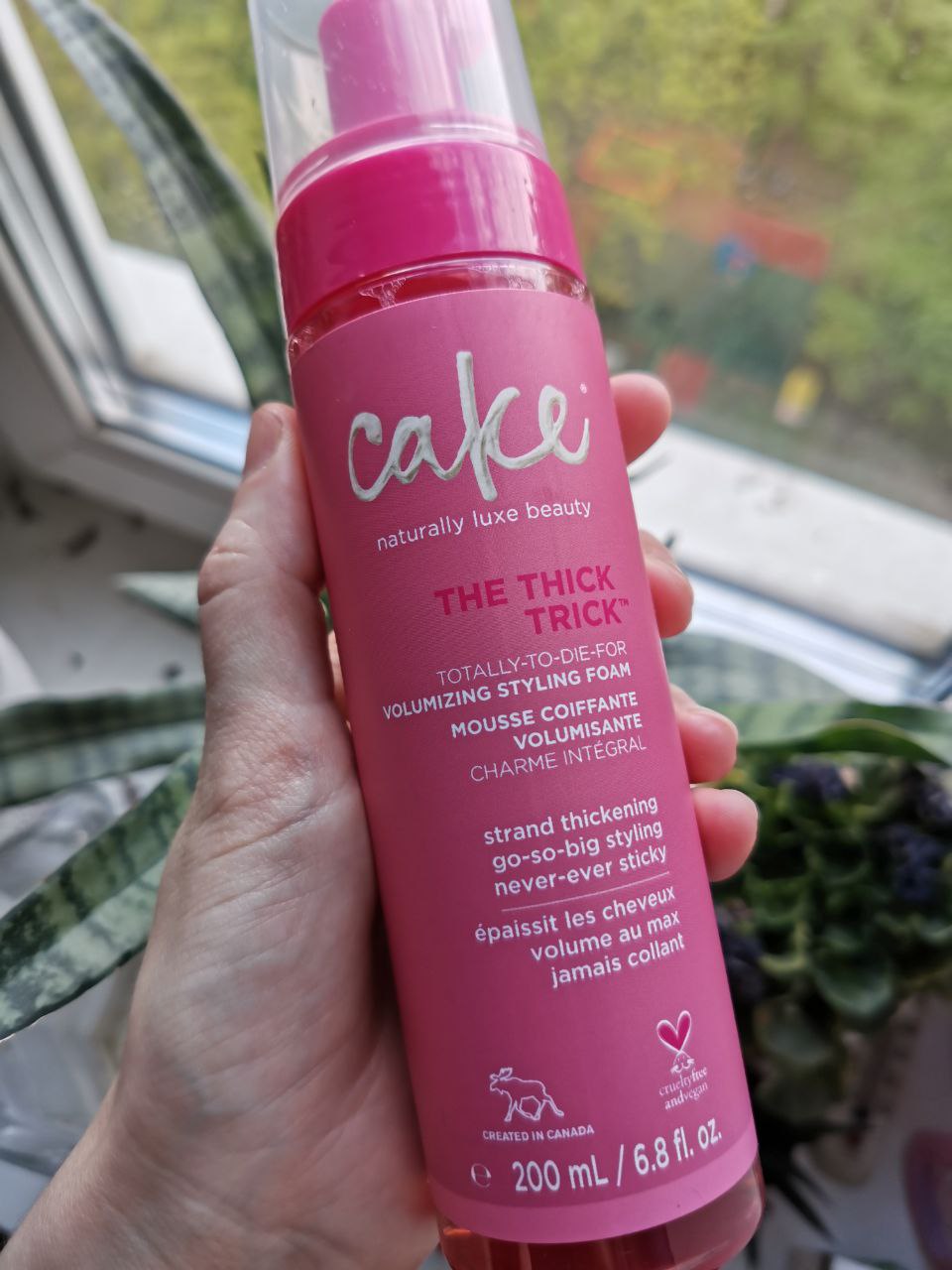 Наконец до меня доехала пена Cake the thick trick. Ооо какая же она вонючая! Это явно не кейк    Как...