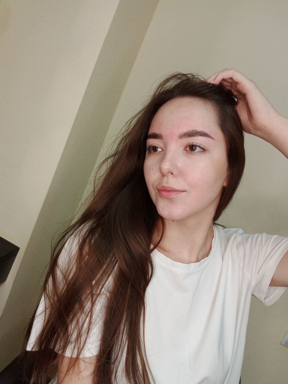 Девочки, сегодня сама себе (первый раз) сделала полный комплекс, ду+окрашивание+коррекция. 1 фото - до...