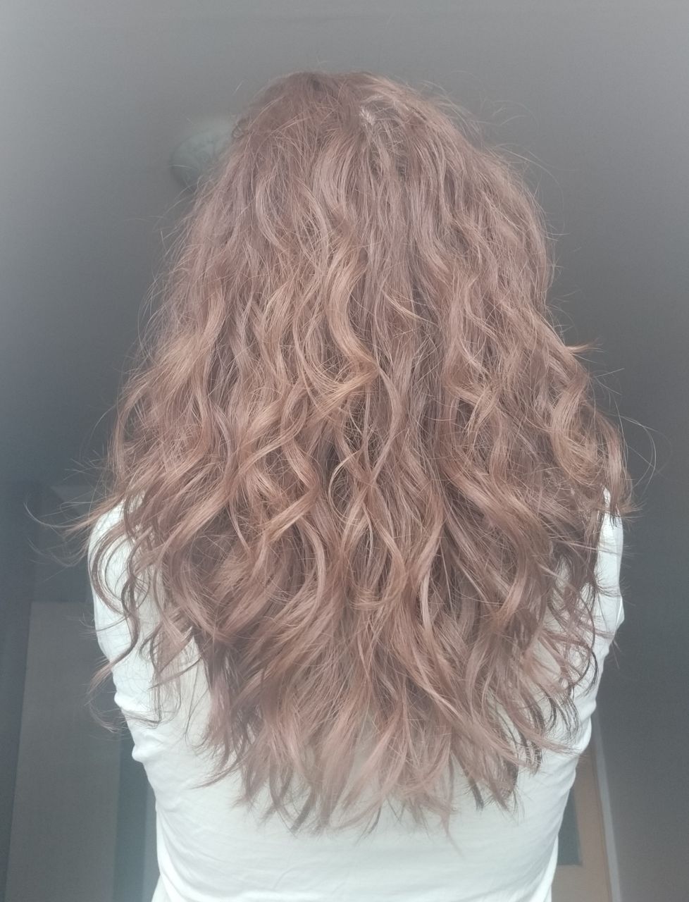  
Маска Shea Moisture 10 in 1. Запах маски мне очень нравится, и я прям рада, что слышу его даже на четвертый...