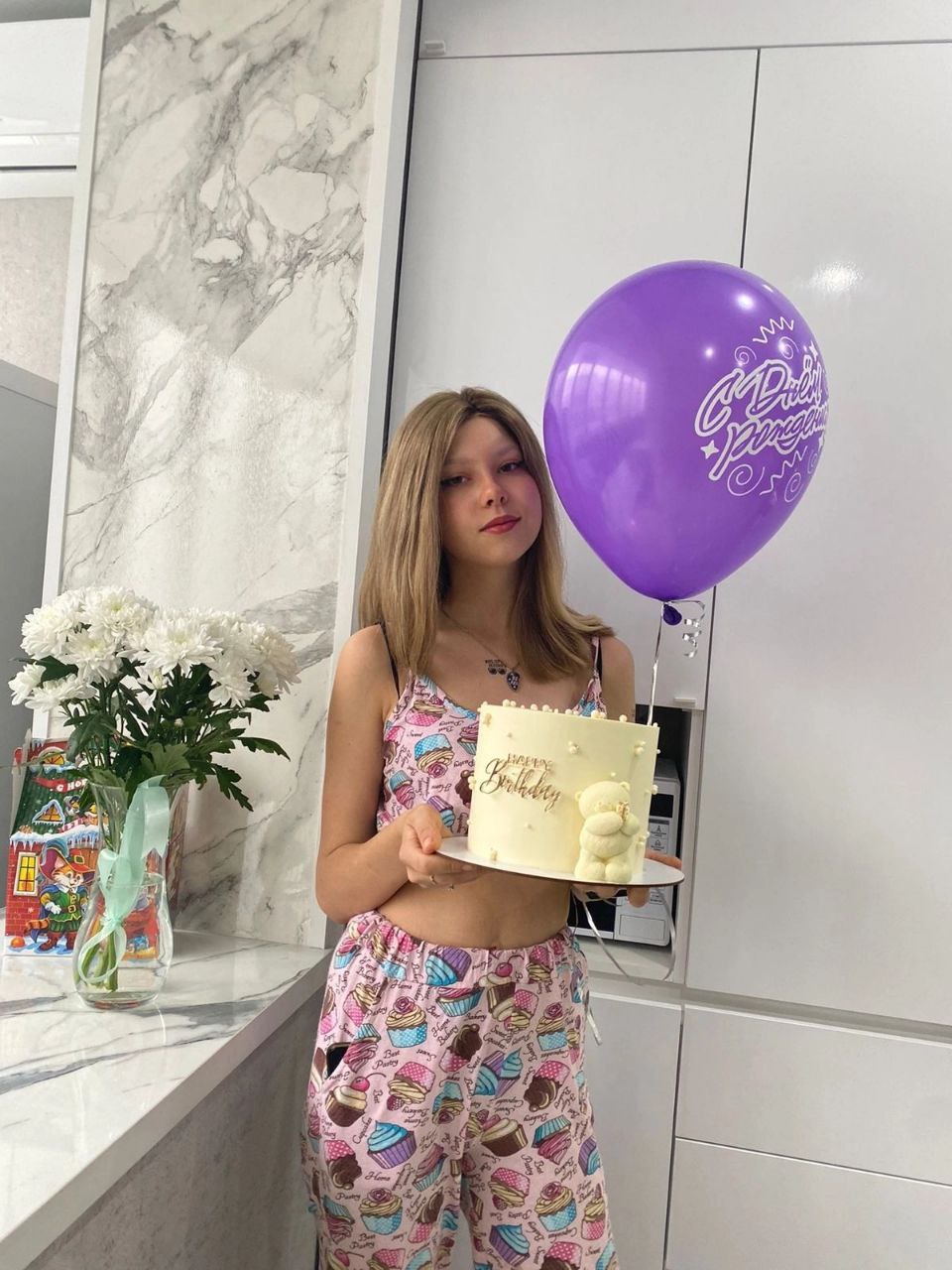Хорошо, за 6 месяцев волосы такие же мягкие,кончики тоже...