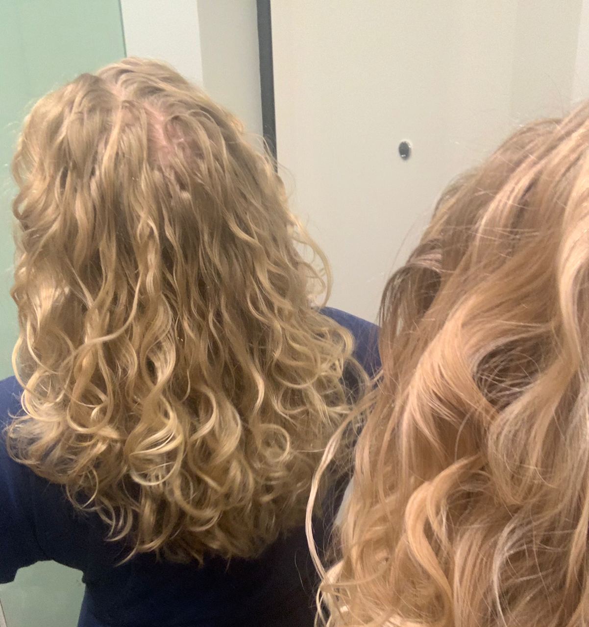 Сочетание оч большого количества банок: olaplex 3 на ночь, шампунь, кондей и ливин SheaMoistuse, кастард...