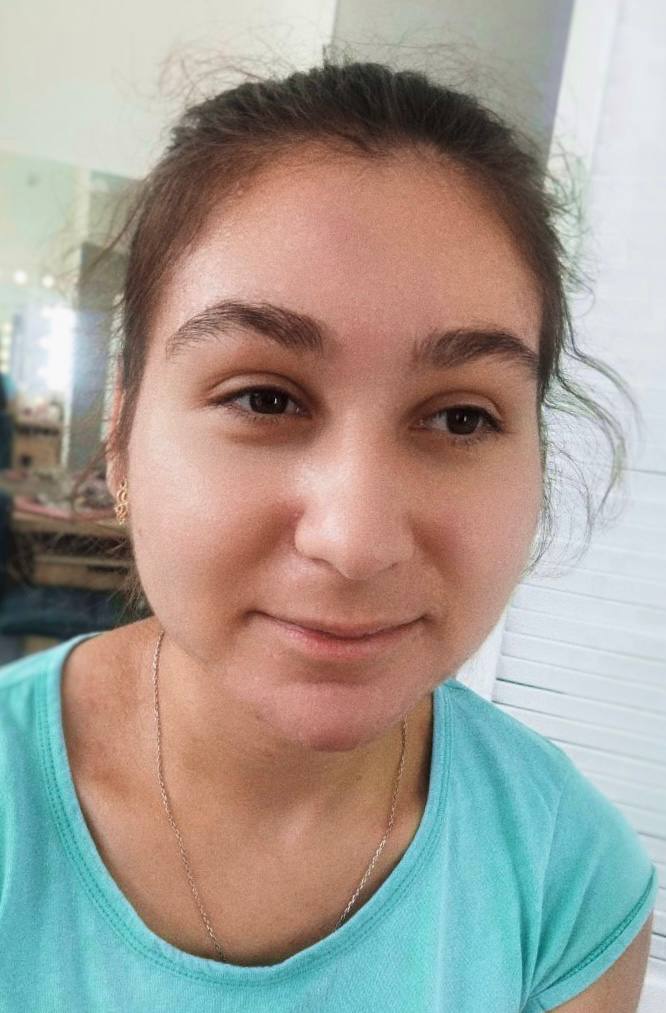 Привіт дівчата    
Допоможіть розгадати загадку, прийшла дівчина на вії, з моменту останнього ламі  пройшло...