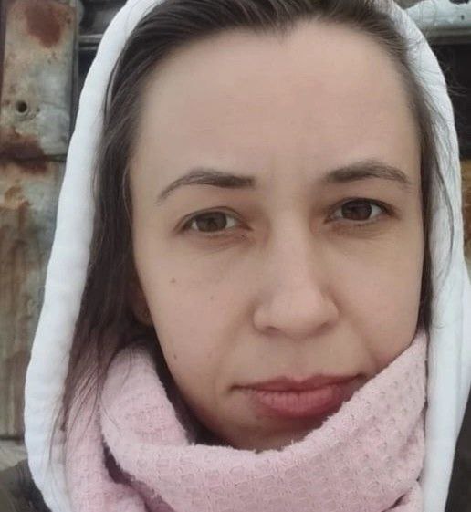 боюсь даже говорить, мне 15 недавно исполнилось, и вот летом прошла обучение по бровям и сейчас работаю...