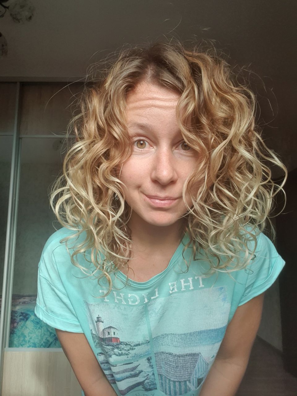 Сегодня какой-то невиданный объем  
Стайлинг Fructis curl sculpt curl cream gel и фисташка)
Сушила вниз...