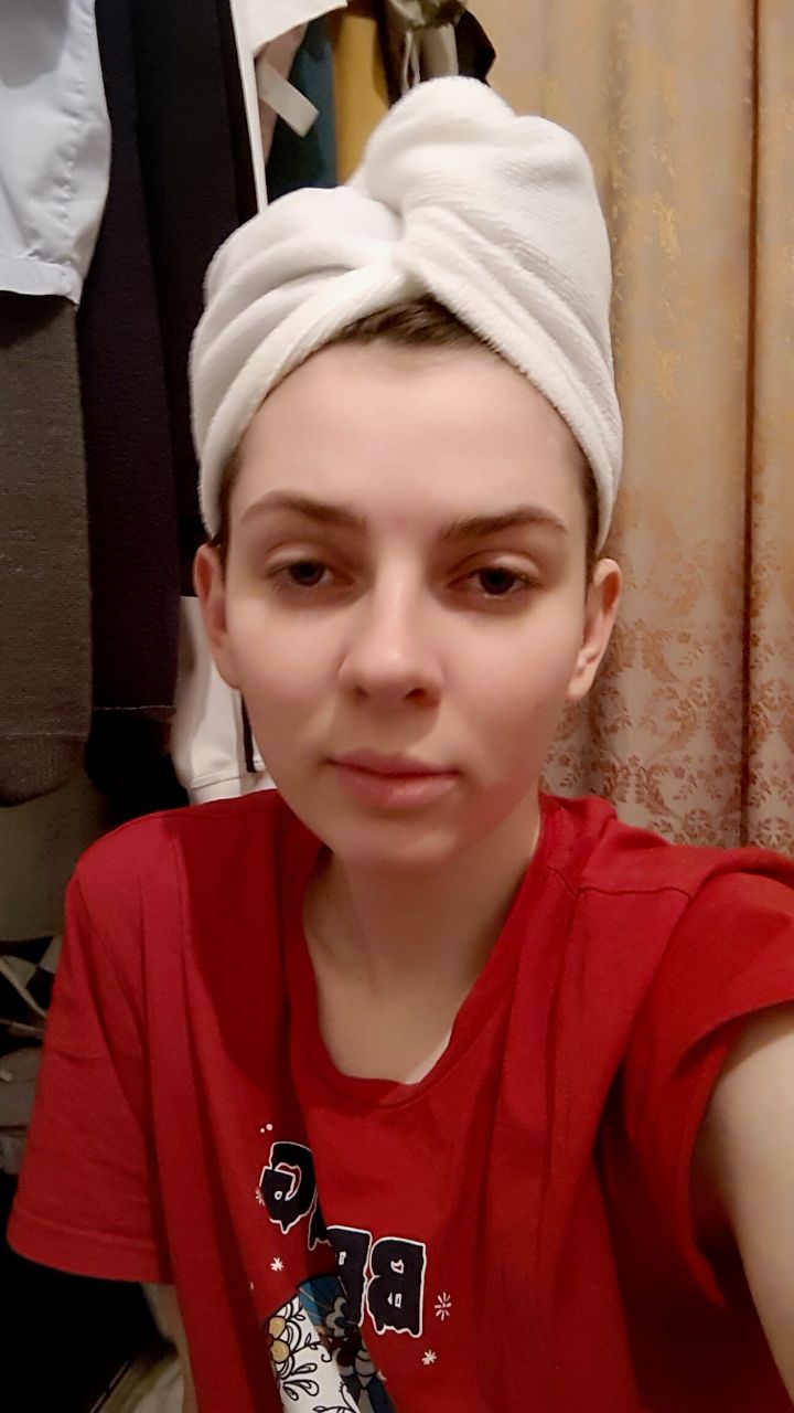 хотела показать свою обновку 
нашла в короне за 3! рубля вот такой капюшон из микрофибры 
ооочень удобно...